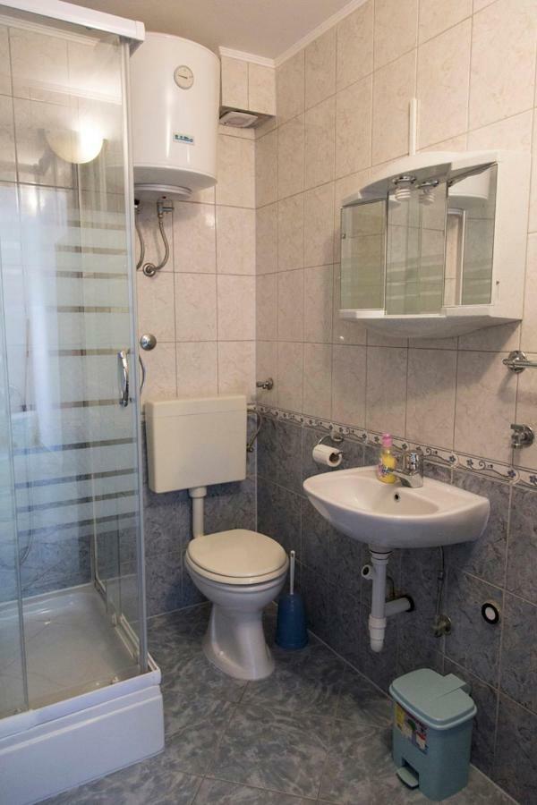 Apartments Beba Вир Экстерьер фото